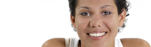 Hogyan fehéríthetjük fogainkat házilag?