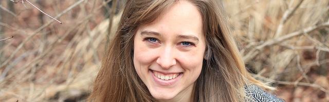 Fogfehérítés aktív szénnel